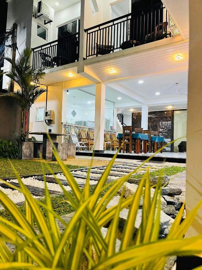 Hotel Funwhales Rest House Negombo Exteriér fotografie